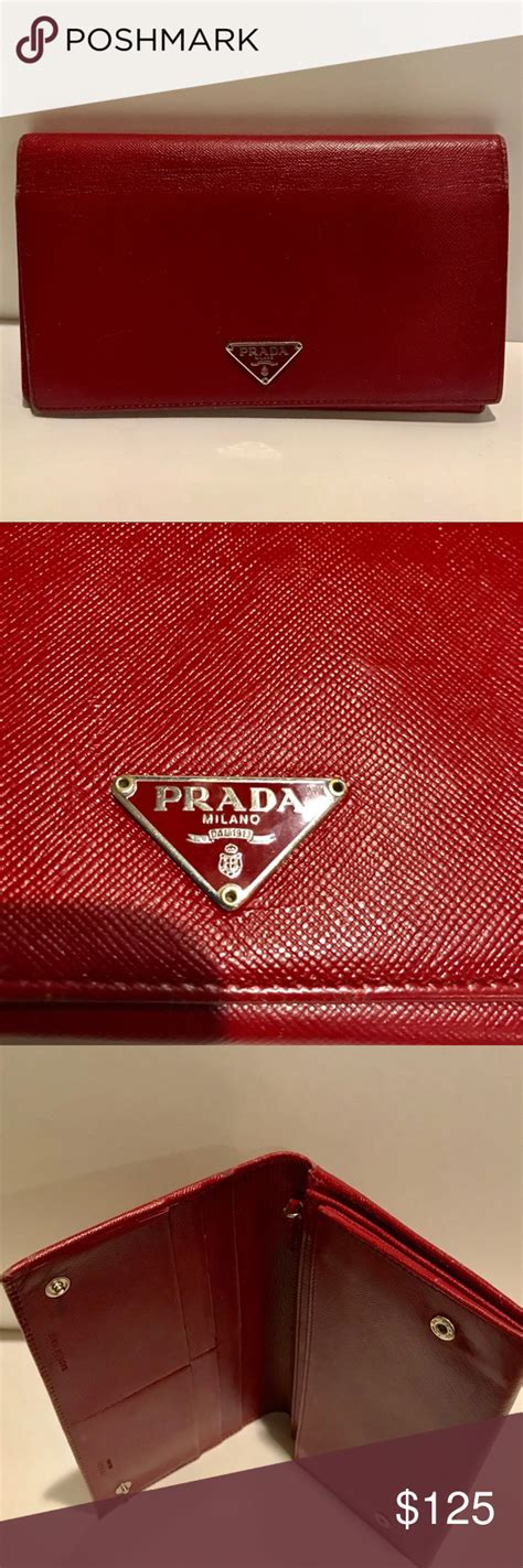 prada non reptille wallet